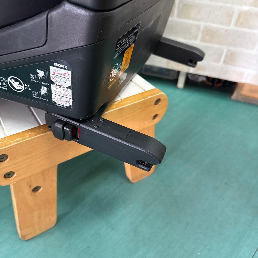 アップリカ　チャイルドシート クルリラ　isofix 回転式