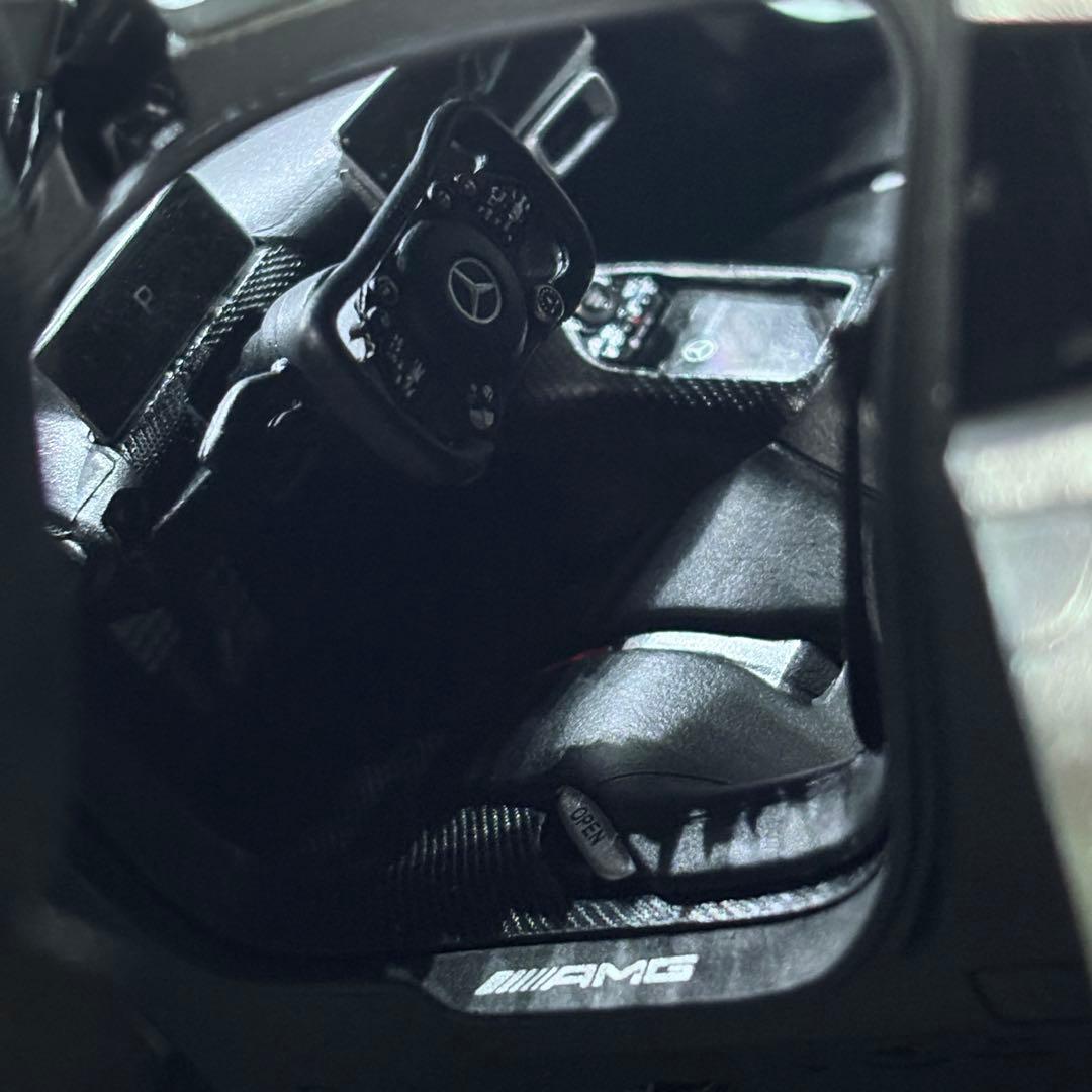 1/18 NZG メルセデス AMG ONE 後期改修 エンジン再現あり