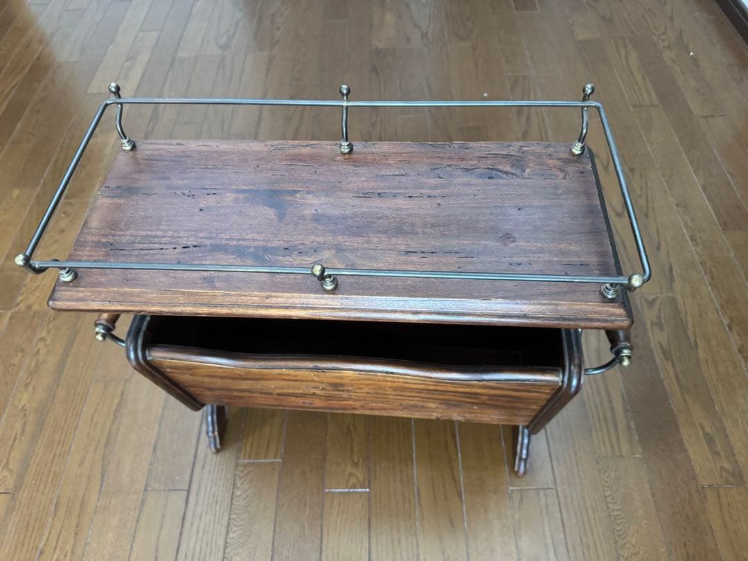 木製マガジンラック