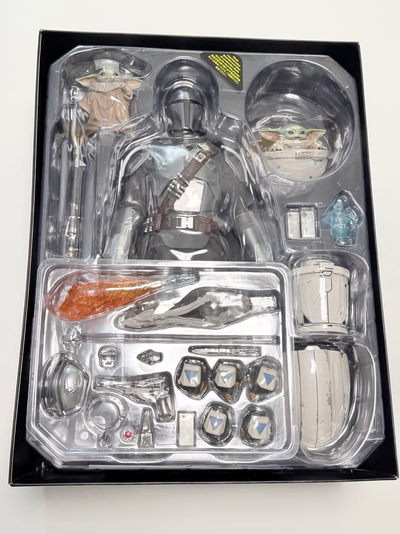 ミ*ン様 ホットトイズ 1/6 マンダロリアン＆ザ・チャイルド　スターウォーズ