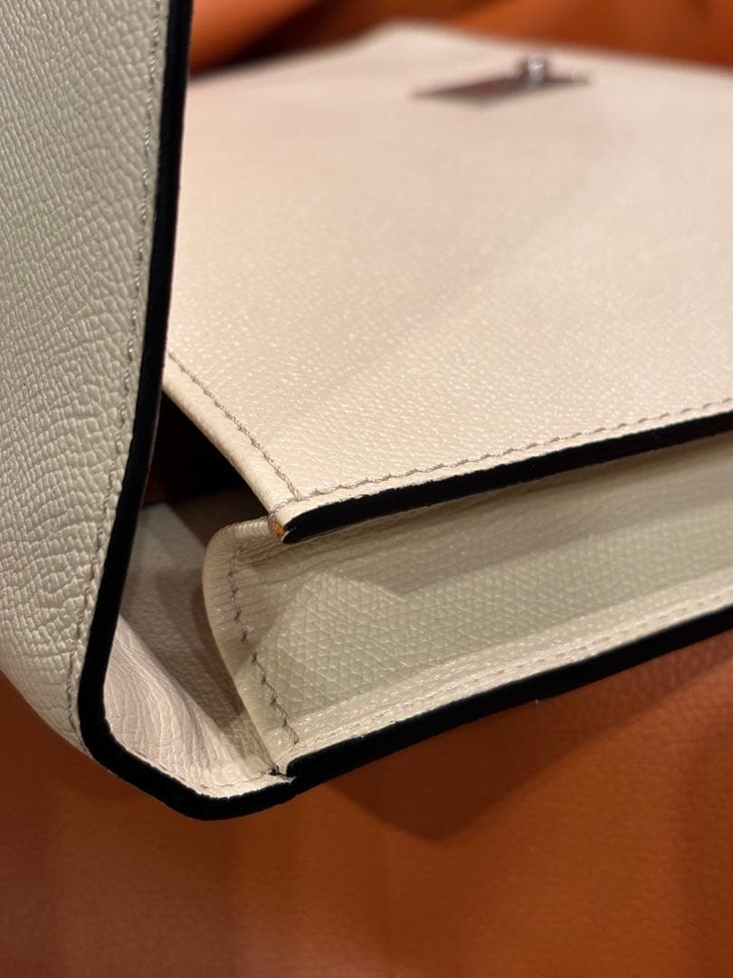 ヴァレクストラ バレクストラ Valextra ブリーフケース ホワイト