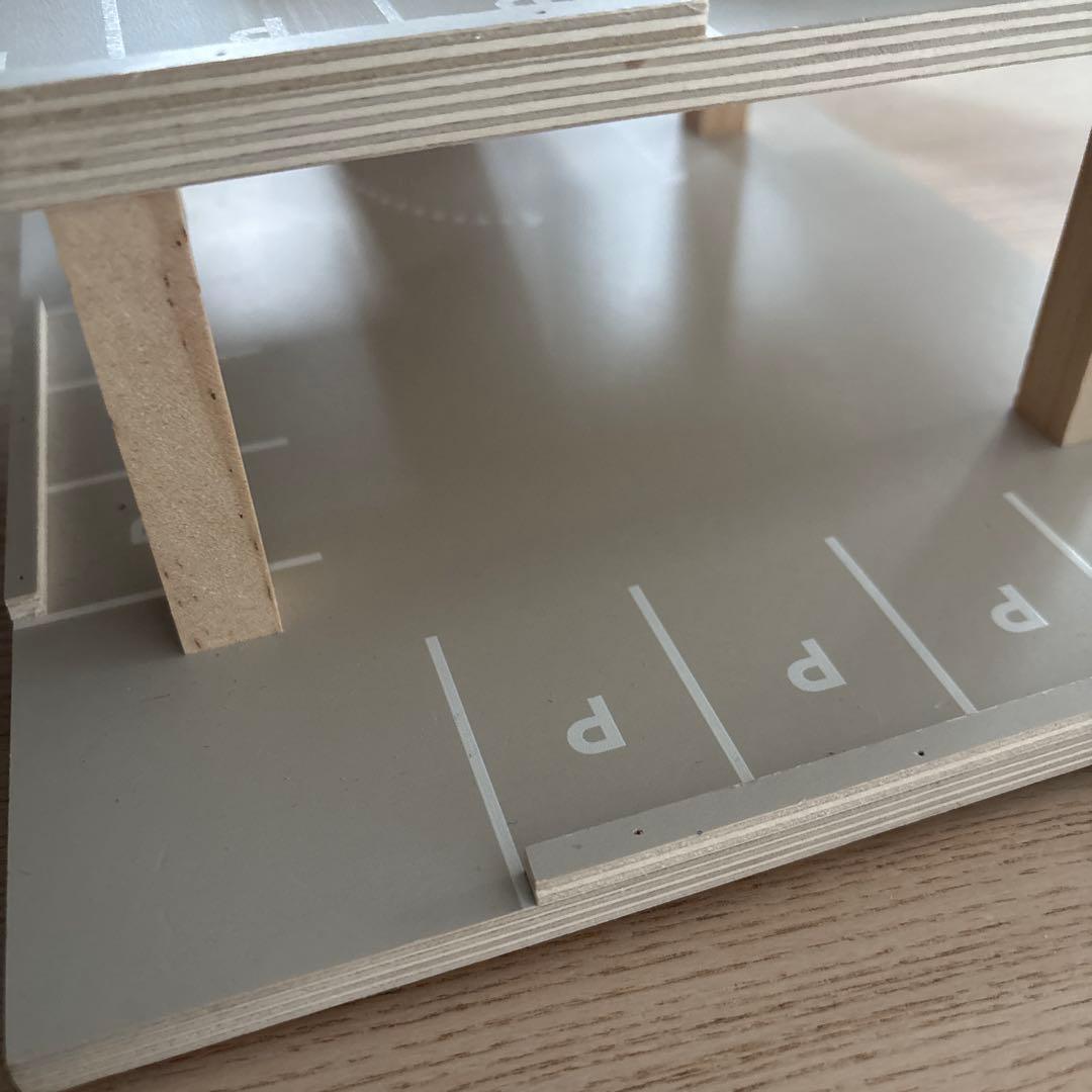 スリコ ミニカー立体駐車場 ミニカー収納棚