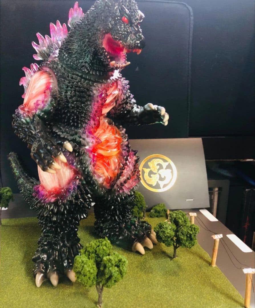 赤目天使 ゴジラZombieLah Death 1 ソフビ