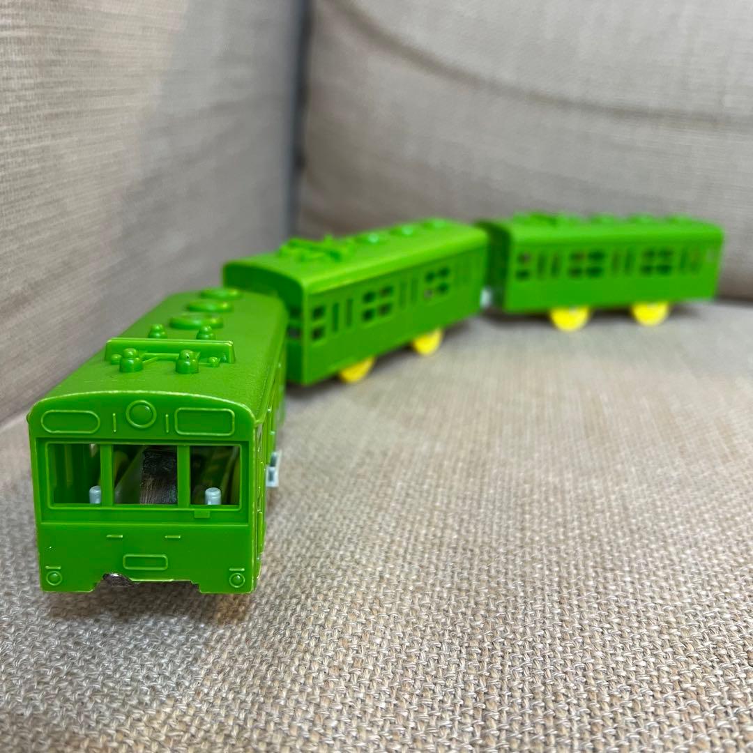 【プラレール】電動プラ電車 電車 前スイッチ 旧動力 緑色 日本製 プラレール】電動プラ電車 電車 前スイッチ 旧動力 緑色 日本製