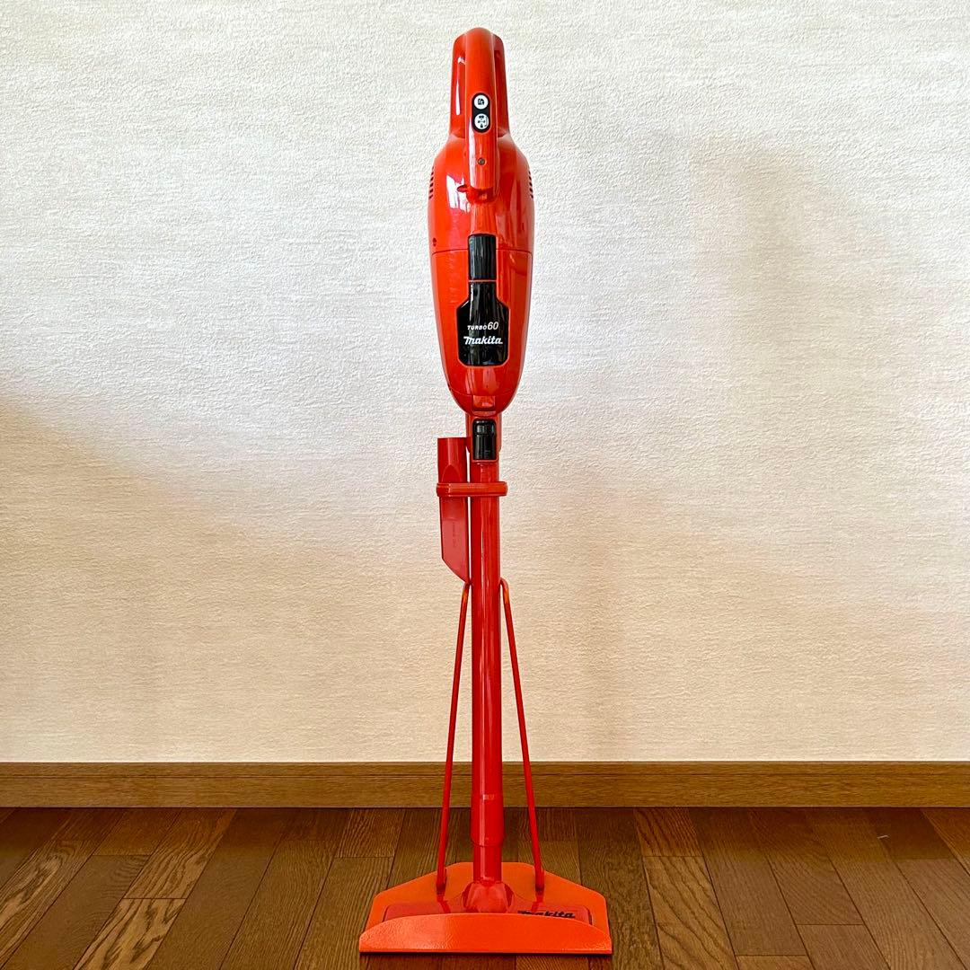 マキタ makita 充電式クリーナー ターボ60 CL113FD