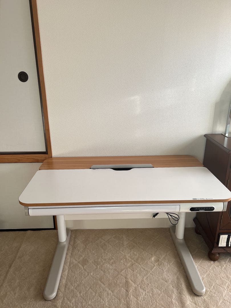 【FlexiSpot SD8】天板ティルト機能付き電動式昇降デスク