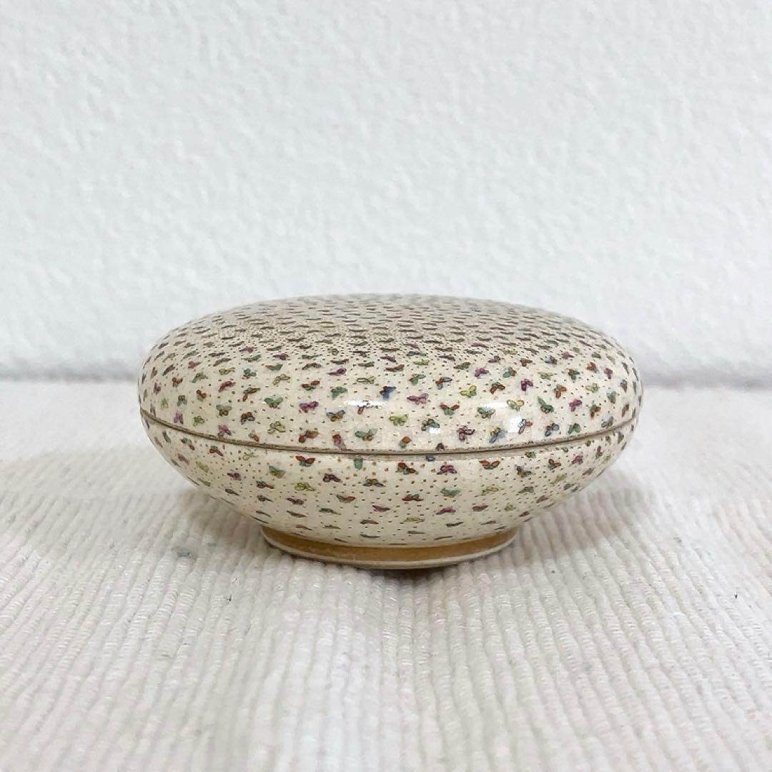 薩摩焼 白薩摩 香合 百蝶絵丸形 骨董 アンティーク 茶道具 インテリア