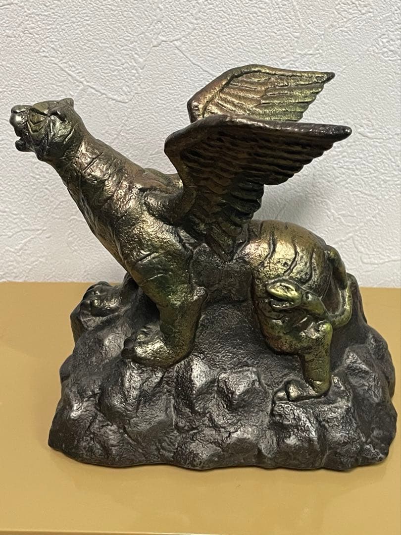 さ*ら様 ソフビ タイガーマスク 虎の穴本部 ソフビ貯金箱 インスパイア