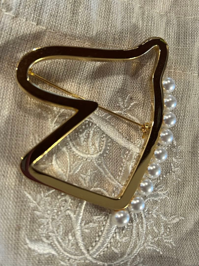 ◇新品未使用◇ セブンテン seventen ホースブローチ お馬さん パール