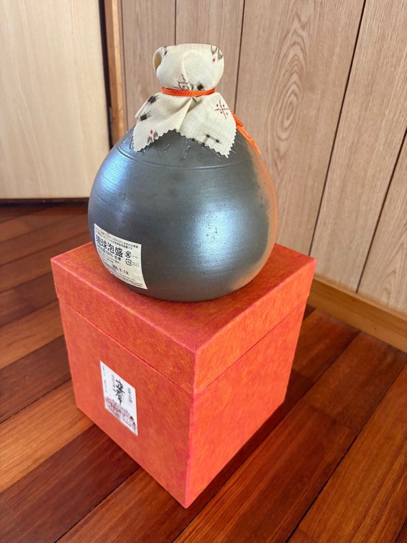 【未開封】古酒　忠孝　1.8ℓ 43度　陶器