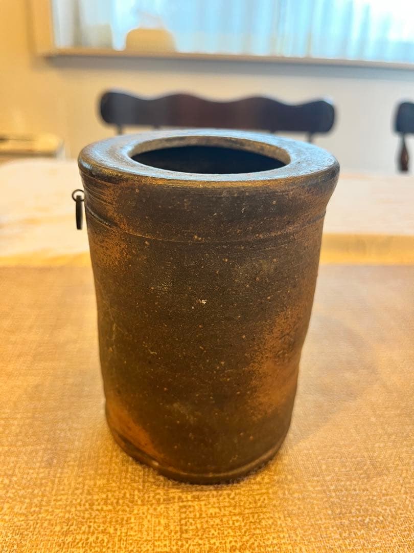 ダークブラウン陶器花瓶 - メルカリ