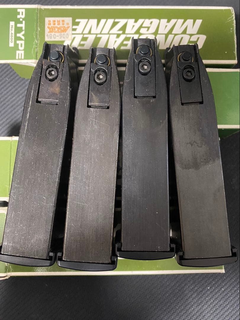 エアガン　マガジン　まとめ売り 計４つ