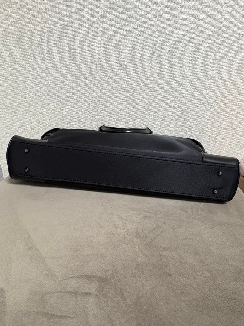 BURBERRY バーバリー ブラック ビジネスバッグ