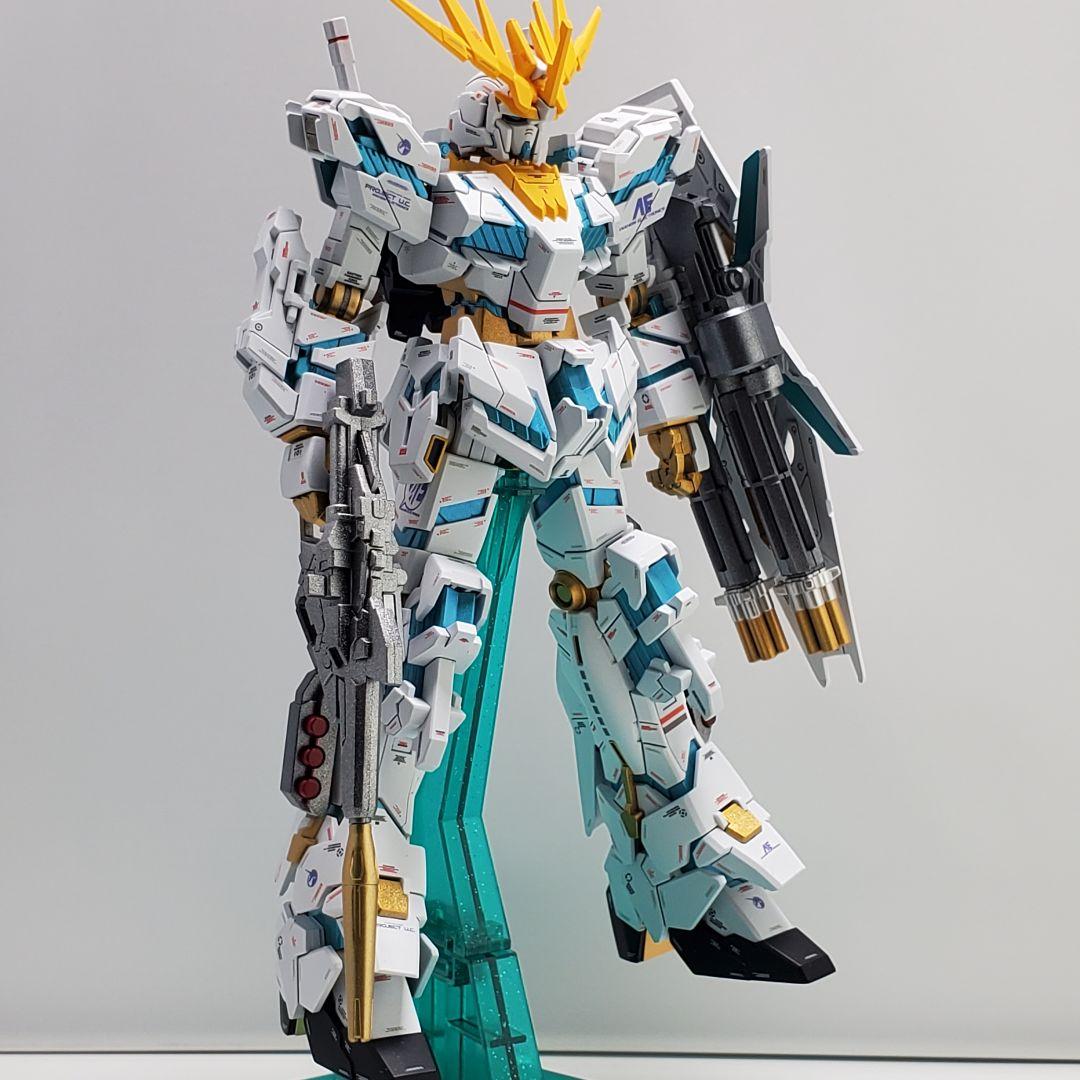 HGUC ユニコーンガンダム 白バンシィゴールドフレーム 塗装 完成品 バンダイ