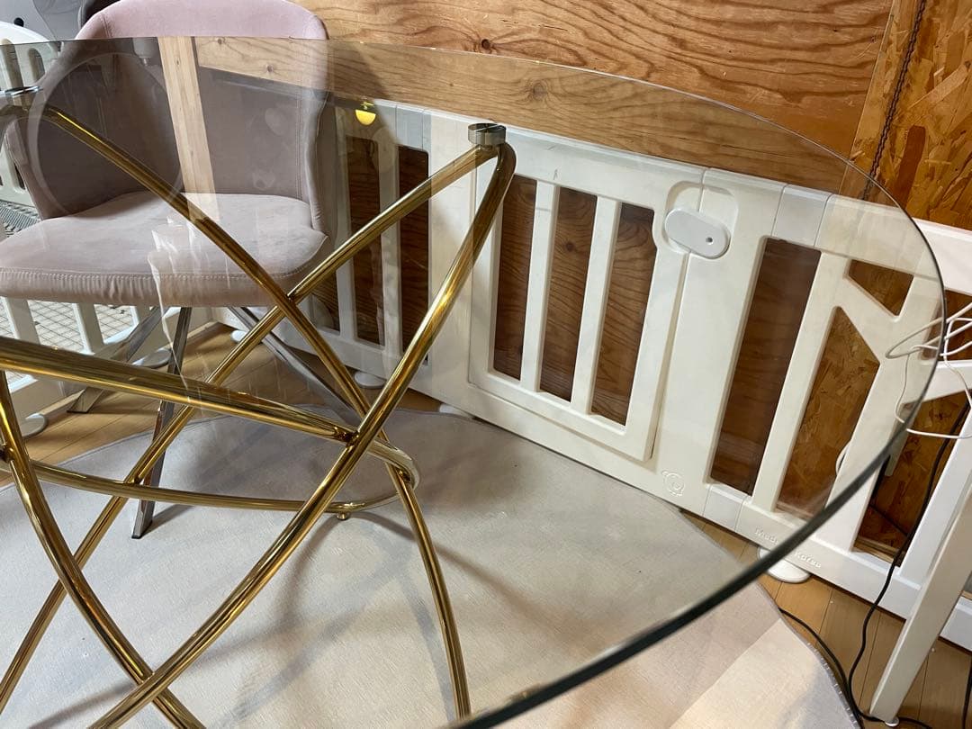 h*s様 【期間限定】KARE 円形ガラスダイニングテーブル モレキュラーゴール