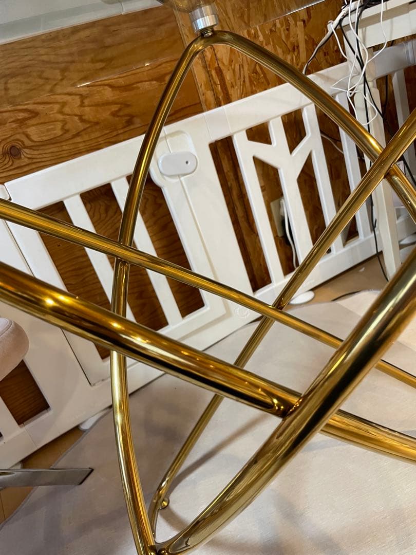 h*s様 【期間限定】KARE 円形ガラスダイニングテーブル モレキュラーゴール