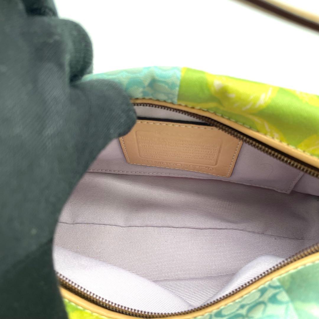 【美品】コーチ　ポーチ