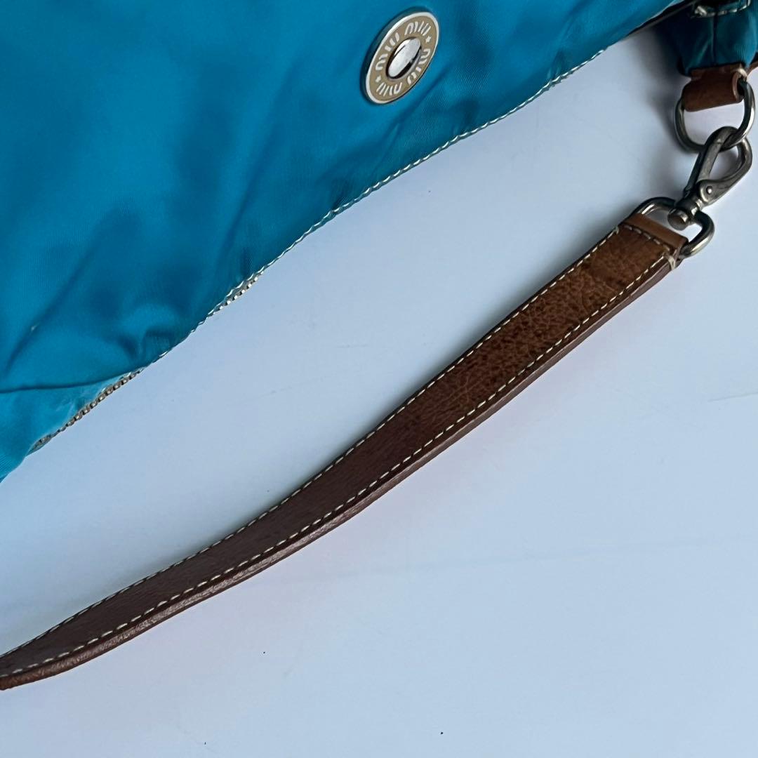 ✨未使用級✨　MIUMIU ハンドバッグ　バニティー　ナイロン　水色