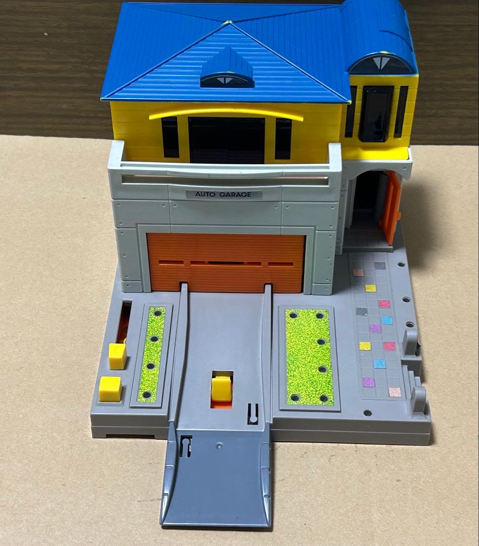 モータートミカ タウンハウス