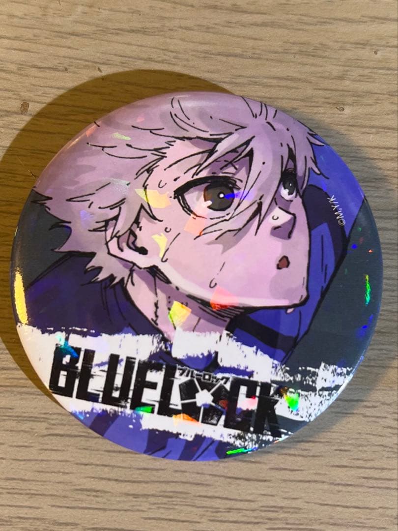 ブルーロック STORE POP UP SHOP ホログラム缶バッジ 凪誠士郎 - メルカリ