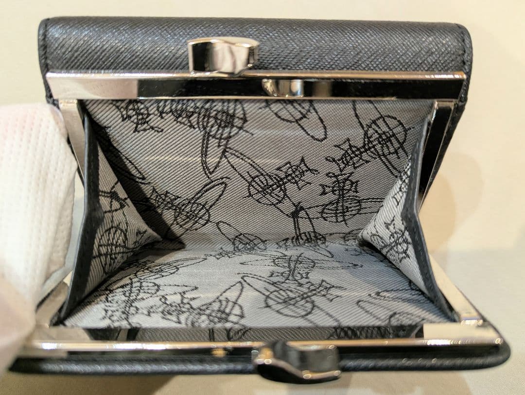 Vivienne Westwood ヴィヴィアン SAFFIANO 三つ折財布