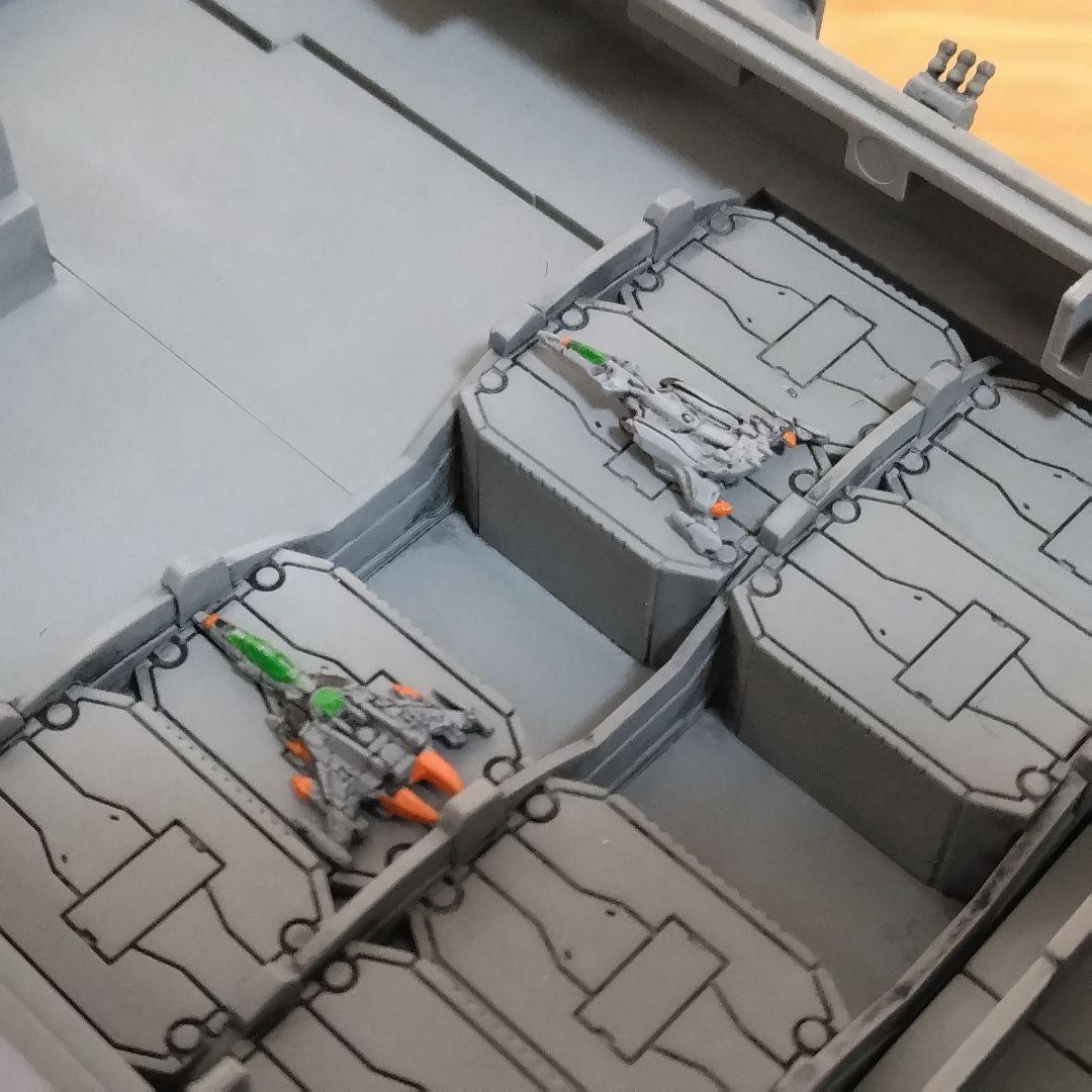 宇宙戦艦ヤマト3199 1/1000戦闘航宙母艦ヒュウガ全塗装完成品