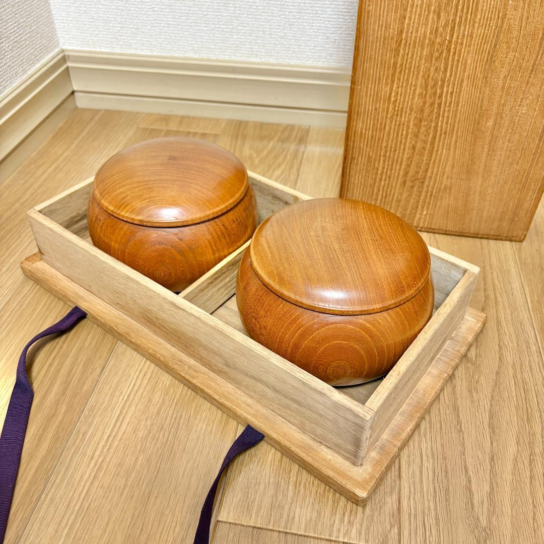 【定価27万円】新榧 6寸 柾目 足付 碁盤 碁石 34号 本蛤 那智黒 木箱付