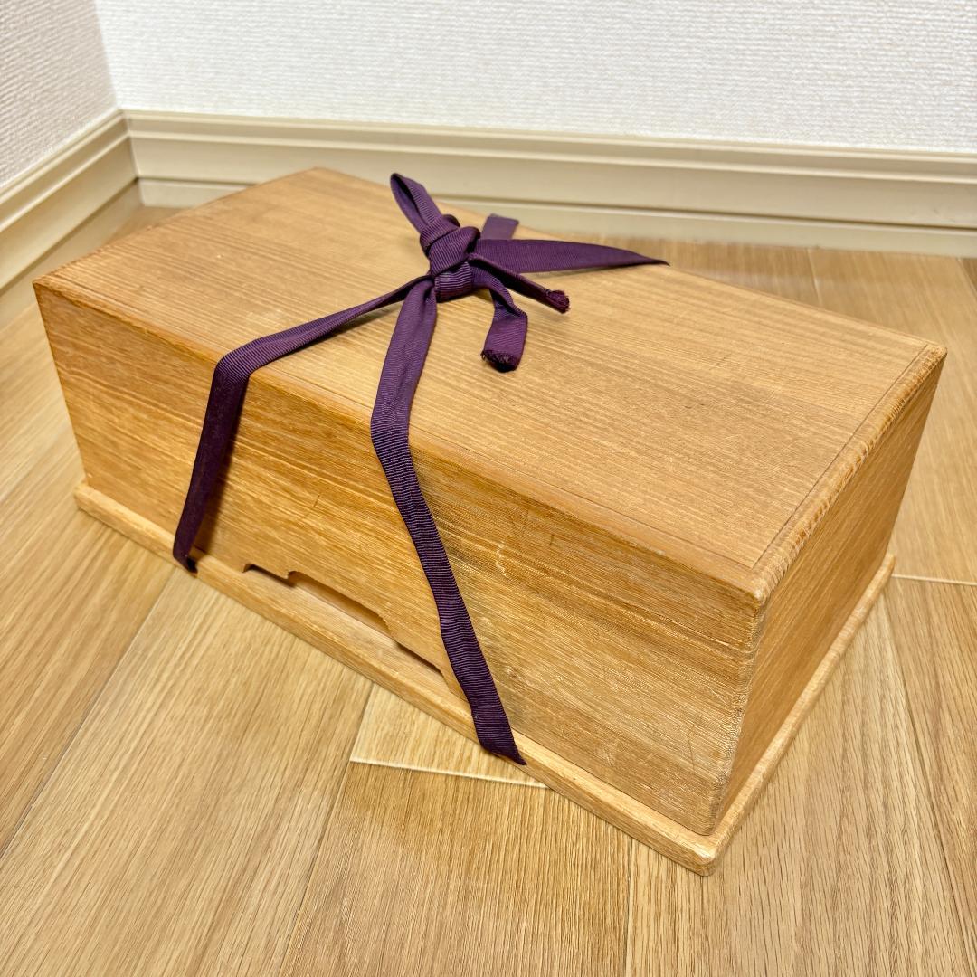 【定価27万円】新榧 6寸 柾目 足付 碁盤 碁石 34号 本蛤 那智黒 木箱付