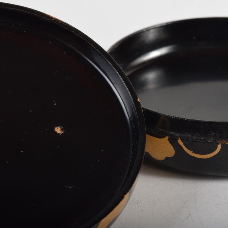 茶道具　黒漆塗　金彩蒔絵　草文　香合　時代箱付　V　8276