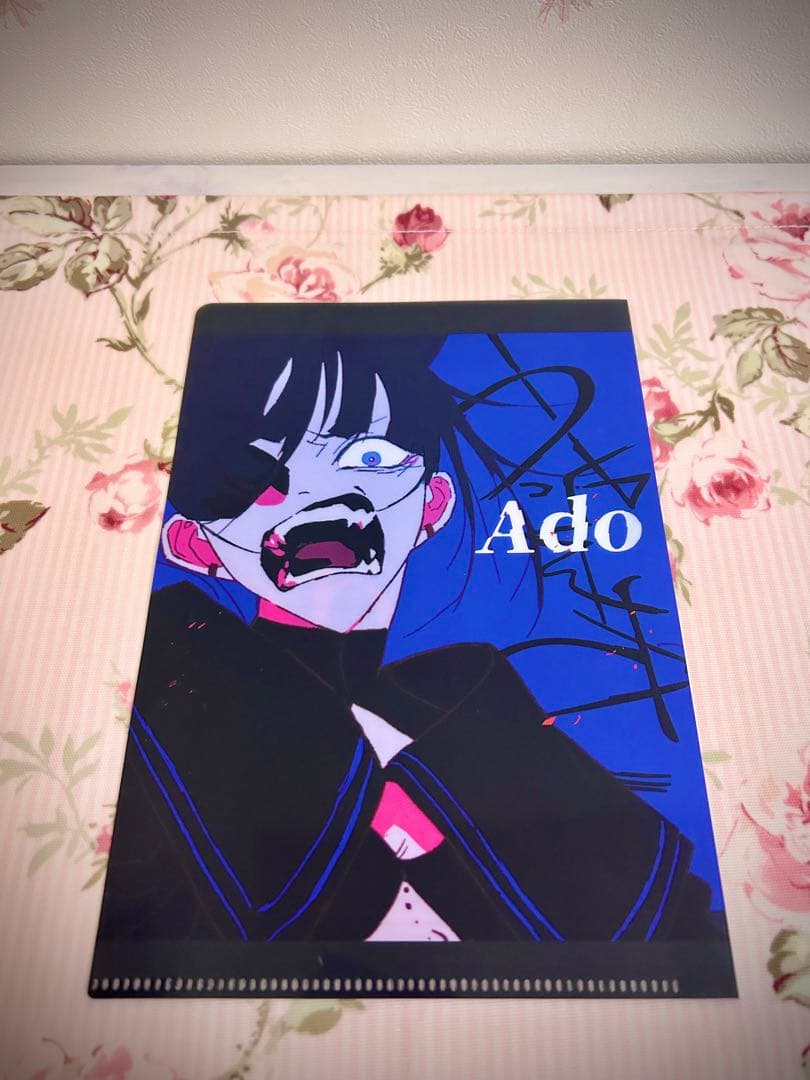 Ado クリアファイル 3枚セット - メルカリ