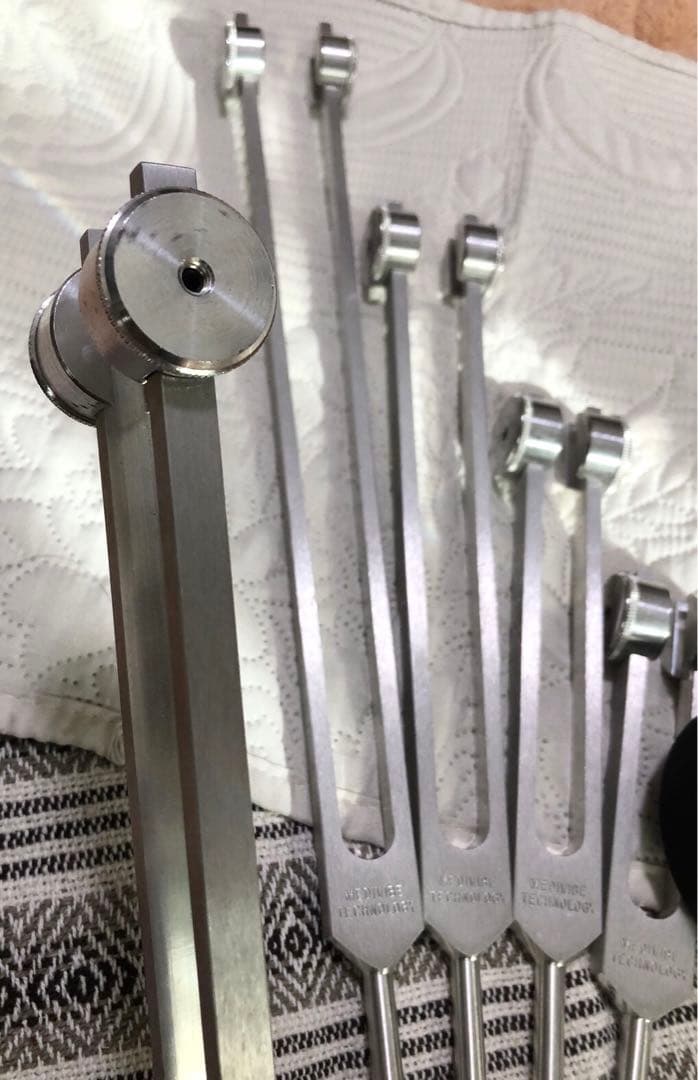 MEDIVIBE社 ボーンチューナー＋ボーンオーム 音叉 アクティベーター