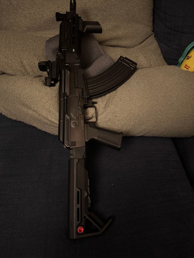 東京マルイAKストーム ドットサイト&フォアグリップ付