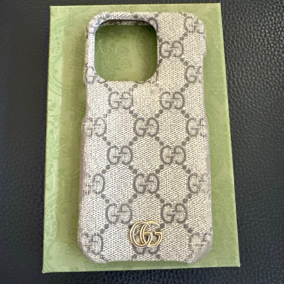 GUCCI グッチ iPhone15proケース GG スプリーム 付属品あり