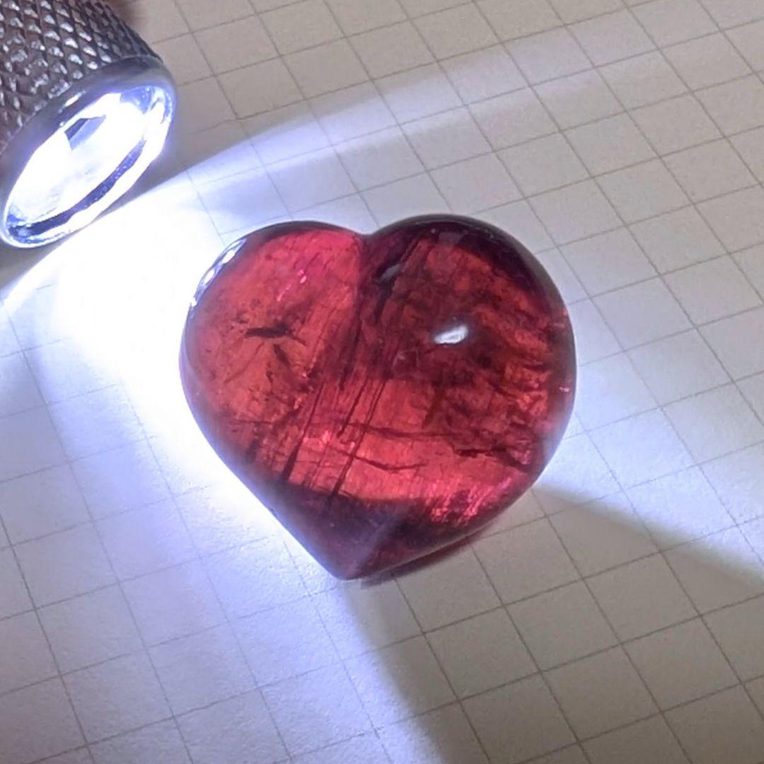 美品】イーダーオーバーシュタイン磨きのレッドトルマリン（キャッツ