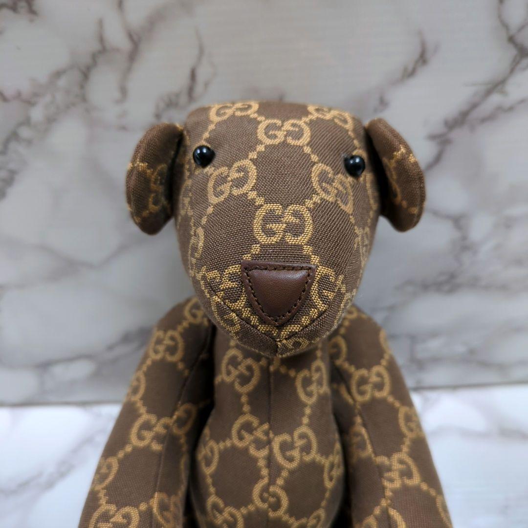 グッチ　GG柄　GGキャンバス　テディベア　くま　ぬいぐるみ　ブラウン　総柄