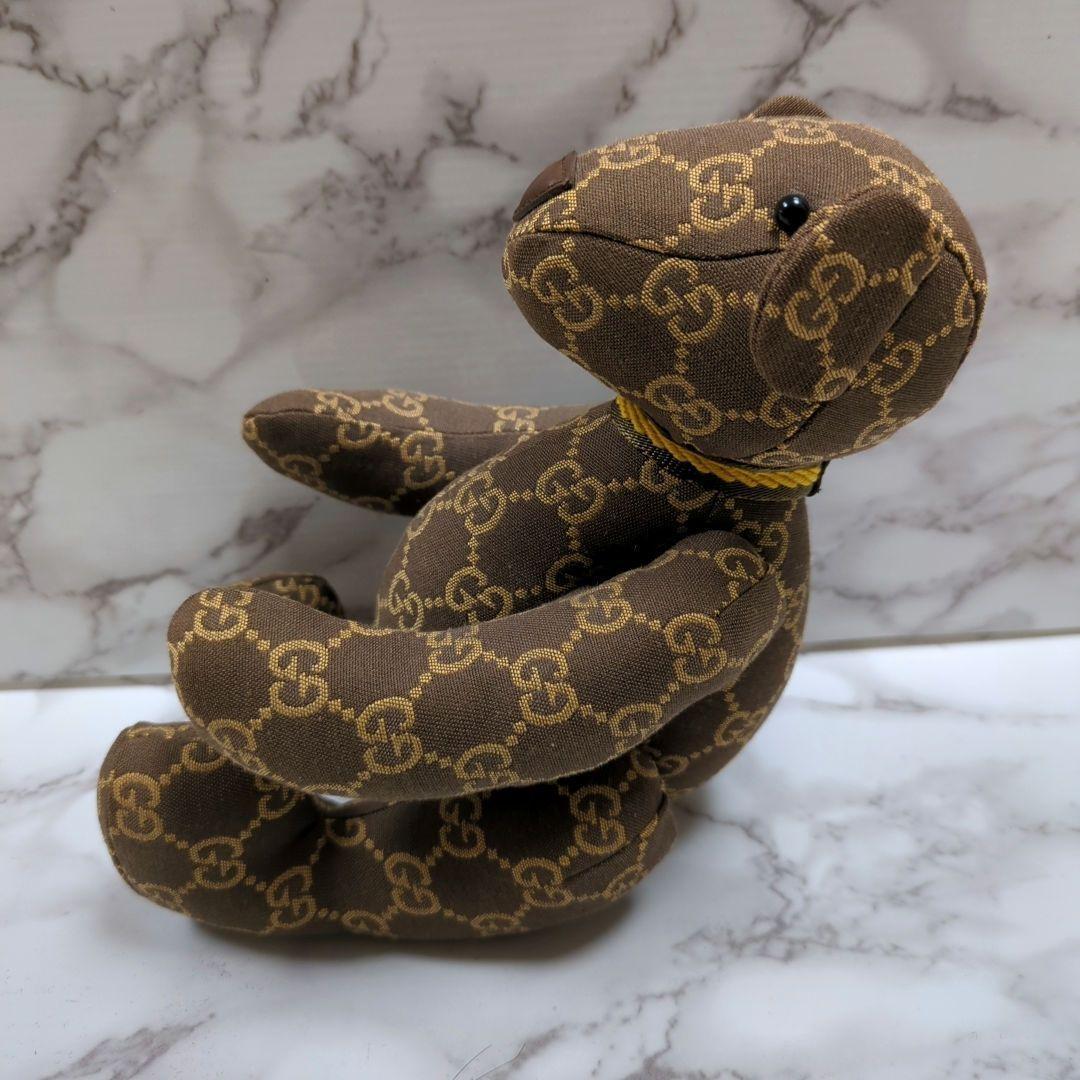 グッチ　GG柄　GGキャンバス　テディベア　くま　ぬいぐるみ　ブラウン　総柄