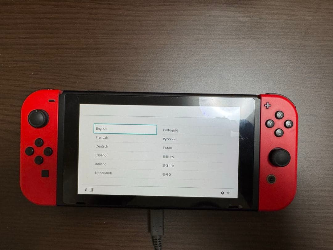 Nintendo Switchレッド 本体