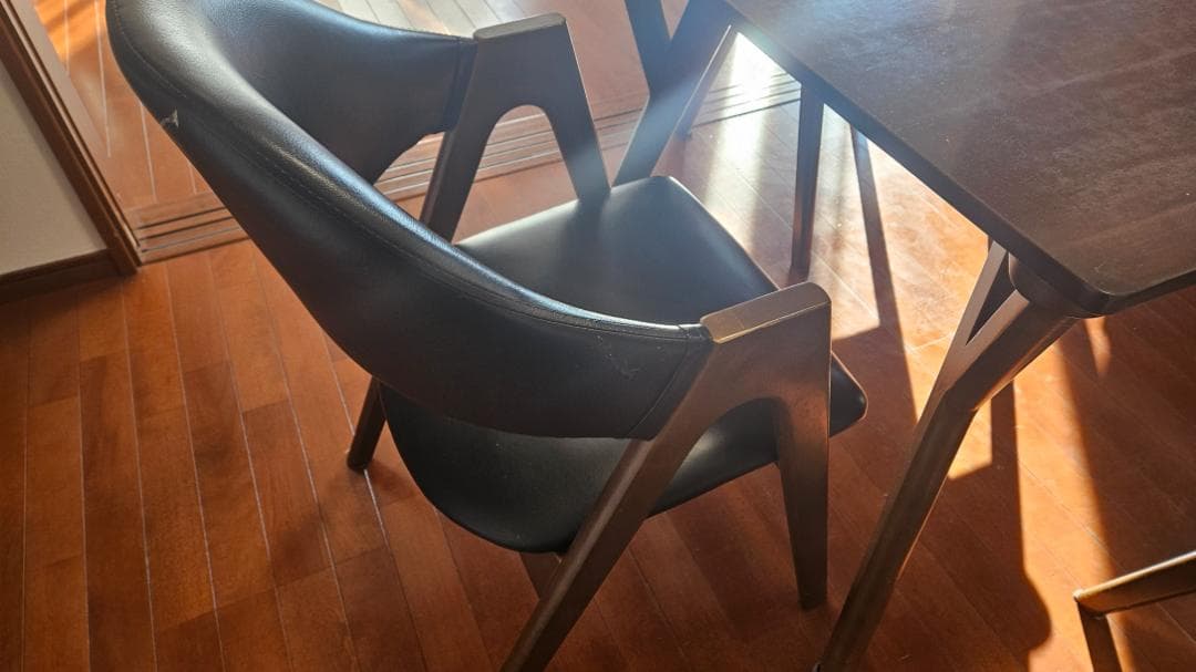 【関家具製】【岐阜引取】ダイニング5点セット4人掛けテーブルアームチェア