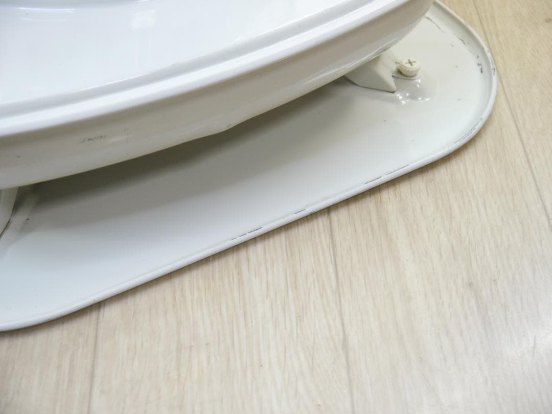 ◇送料無料◇2012年③◇コロナ ホワイト 石油ストーブ 手動ダイヤル式