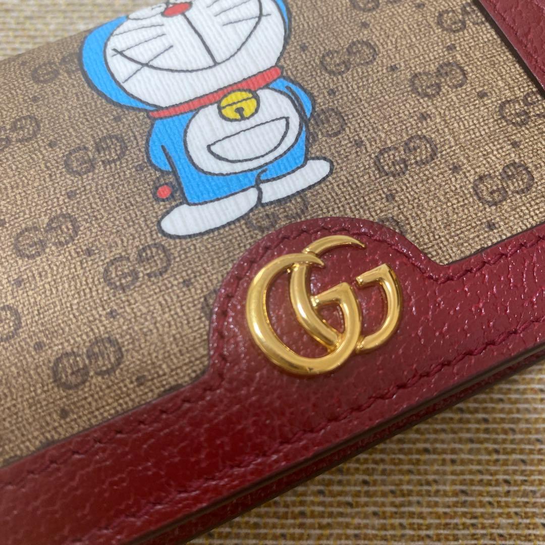 グッチ　GUCCIドラえもん　二つ折り財布　ミニウォレット コンパクトウォレット