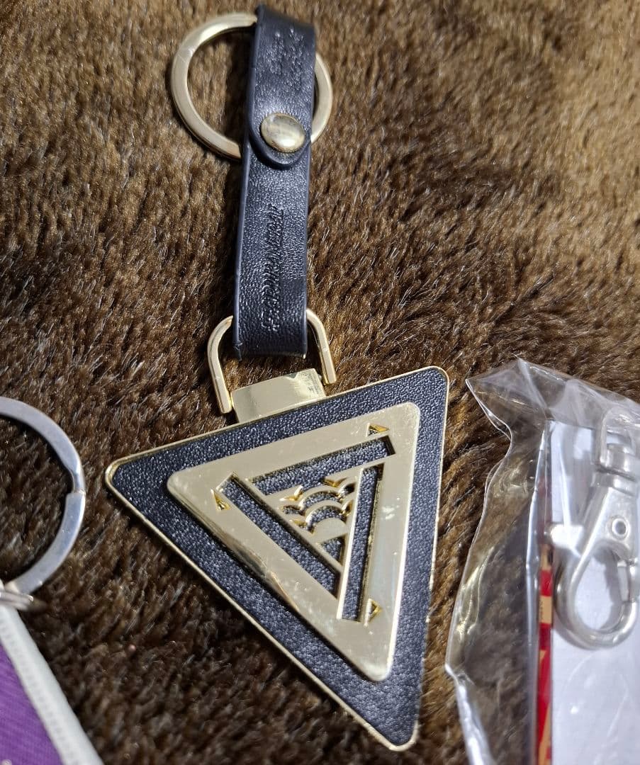 ハルカミライ レザーキーホルダー ケース カラビナ