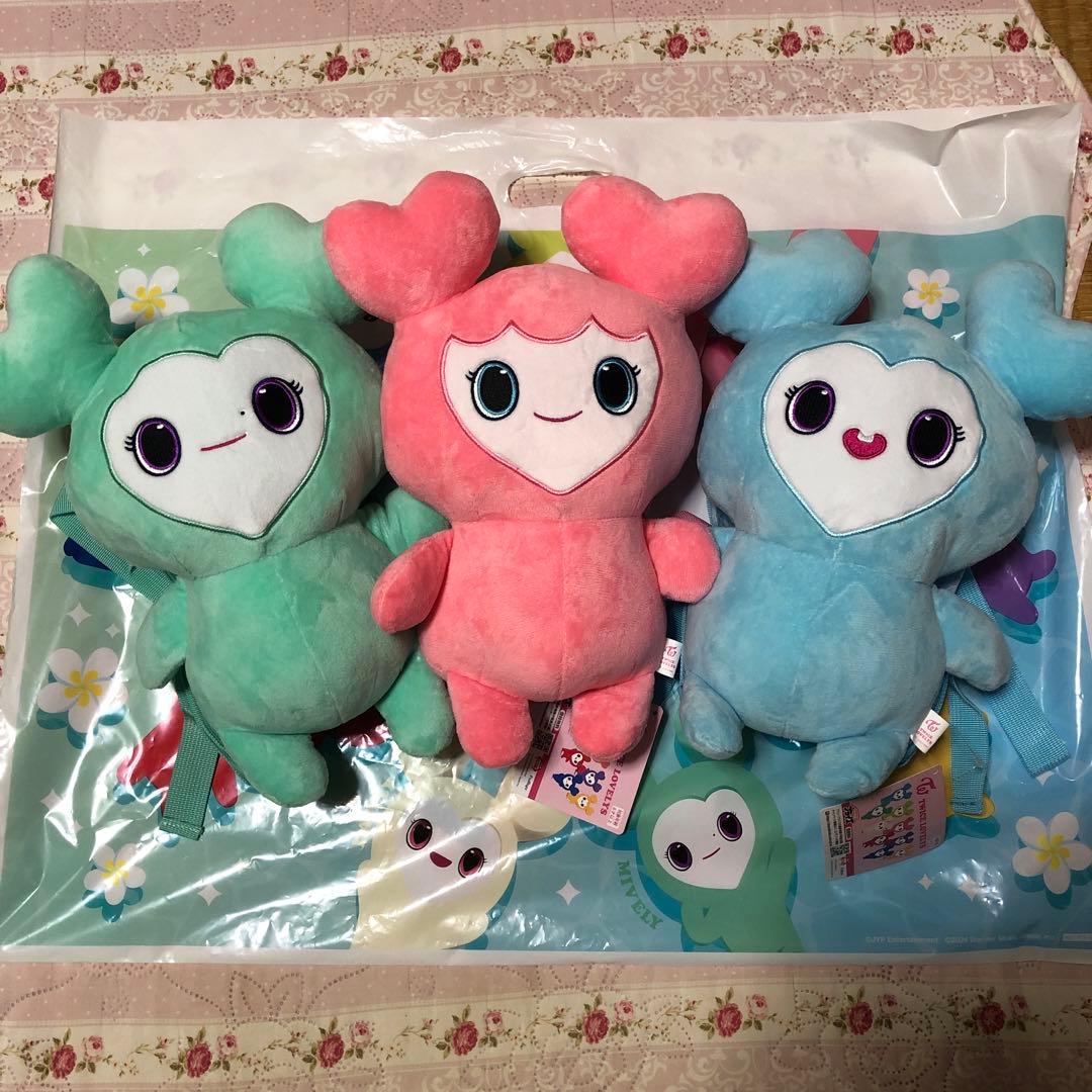 TWICE LOVELYS ぬいぐるみリュックナヨンミナリュック GiGO