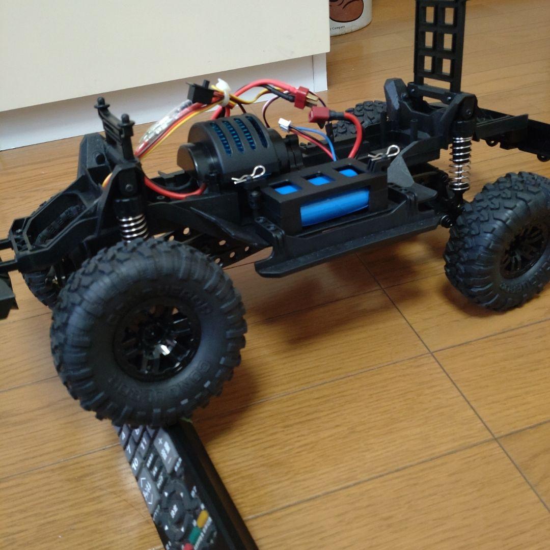 DEERC FJクルーザー　アンプ、サーボ、ダンパー、社外タイヤ4本