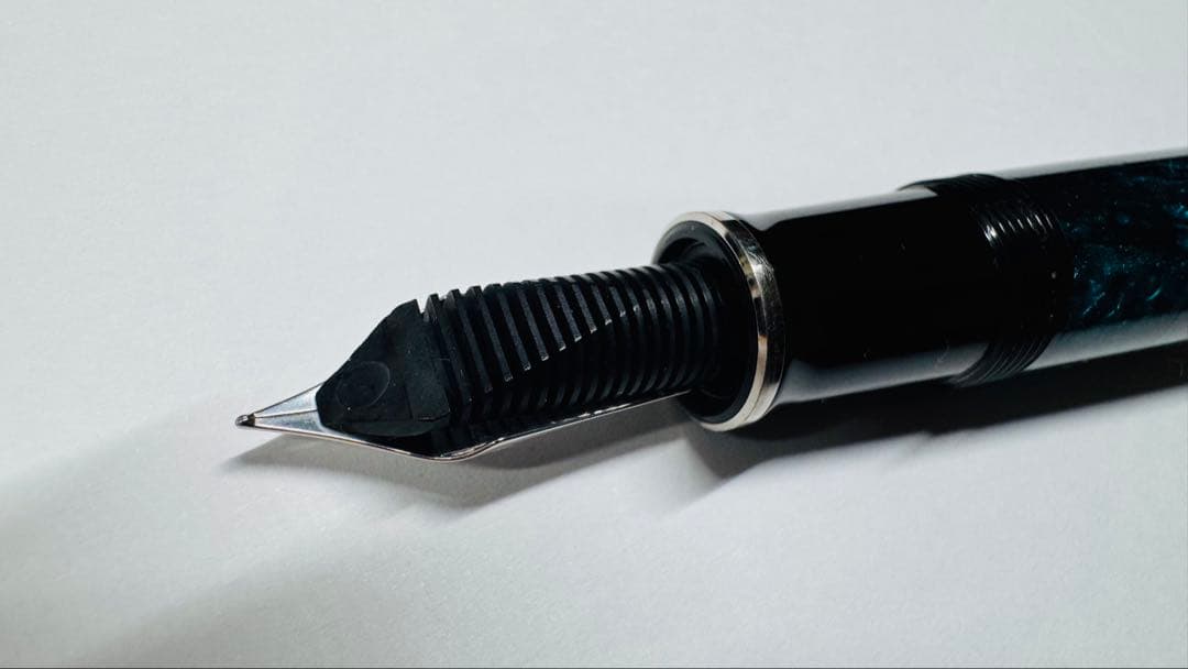 お*か様 ペリカン スーベレーン M805 オーシャンスワール　ニブEF　Pel