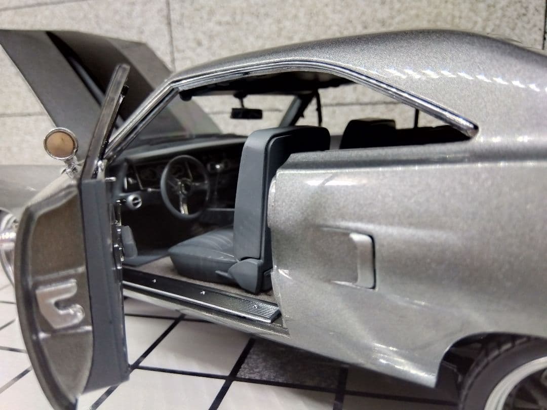 1/18 グリーンライト 1970 Plymouth Road Runner