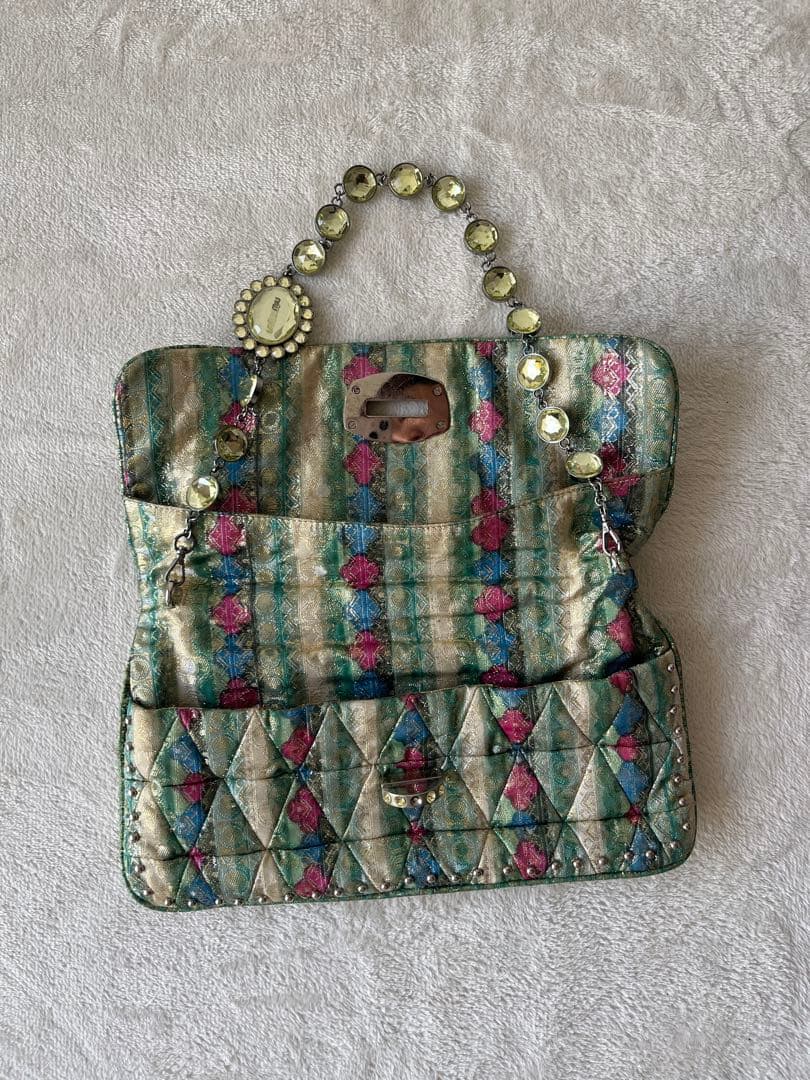 miumiuミュウミュウバッグ ビジュー付き