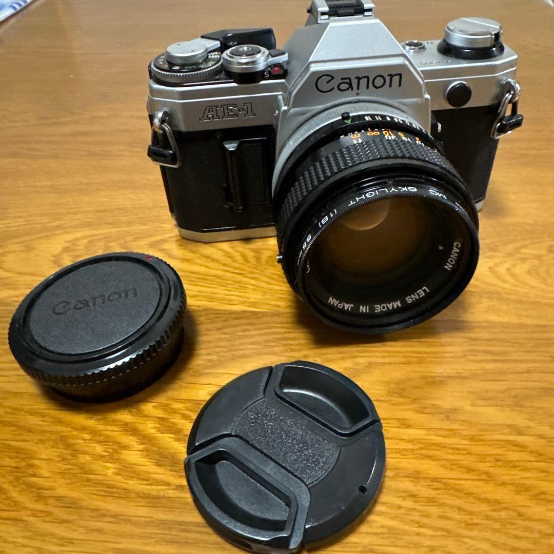 Canon AE-1 フィルムカメラ 50mmレンズ付き キヤノン（Canon） フィルムカメラ カメラ 中古 中古 カメラ canon ae