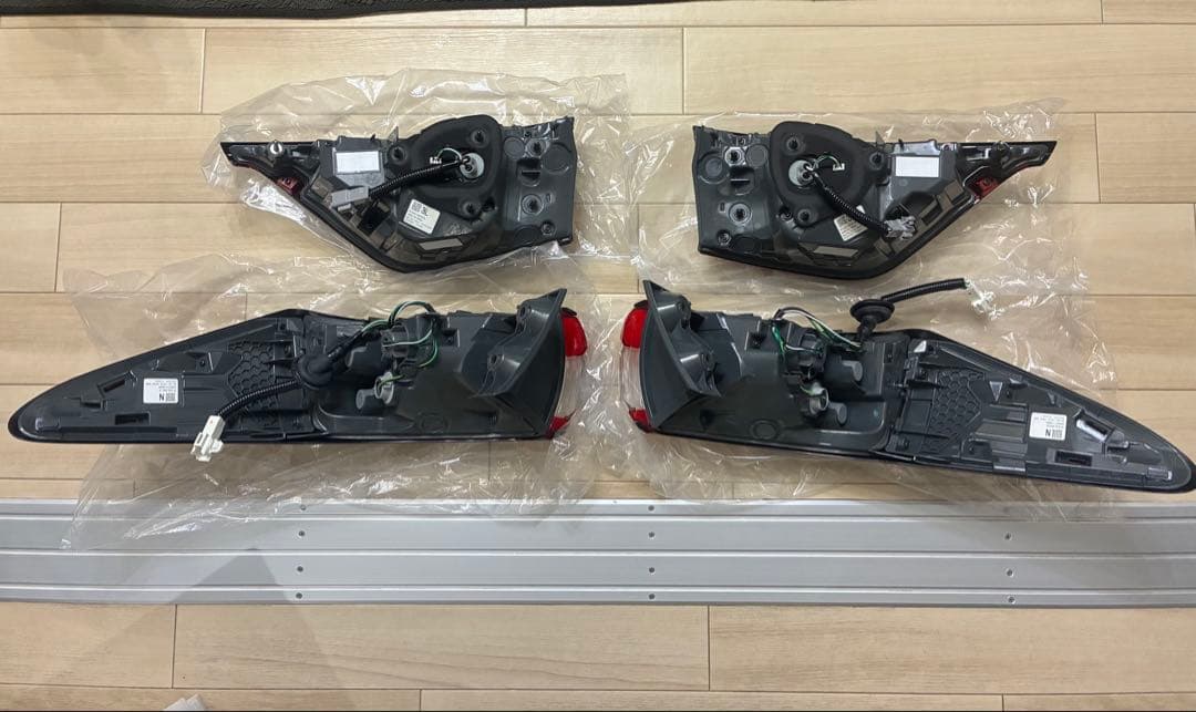 ハリアー60前期 テールランプ 60ハリアー 純正テールランプ ハリアー60