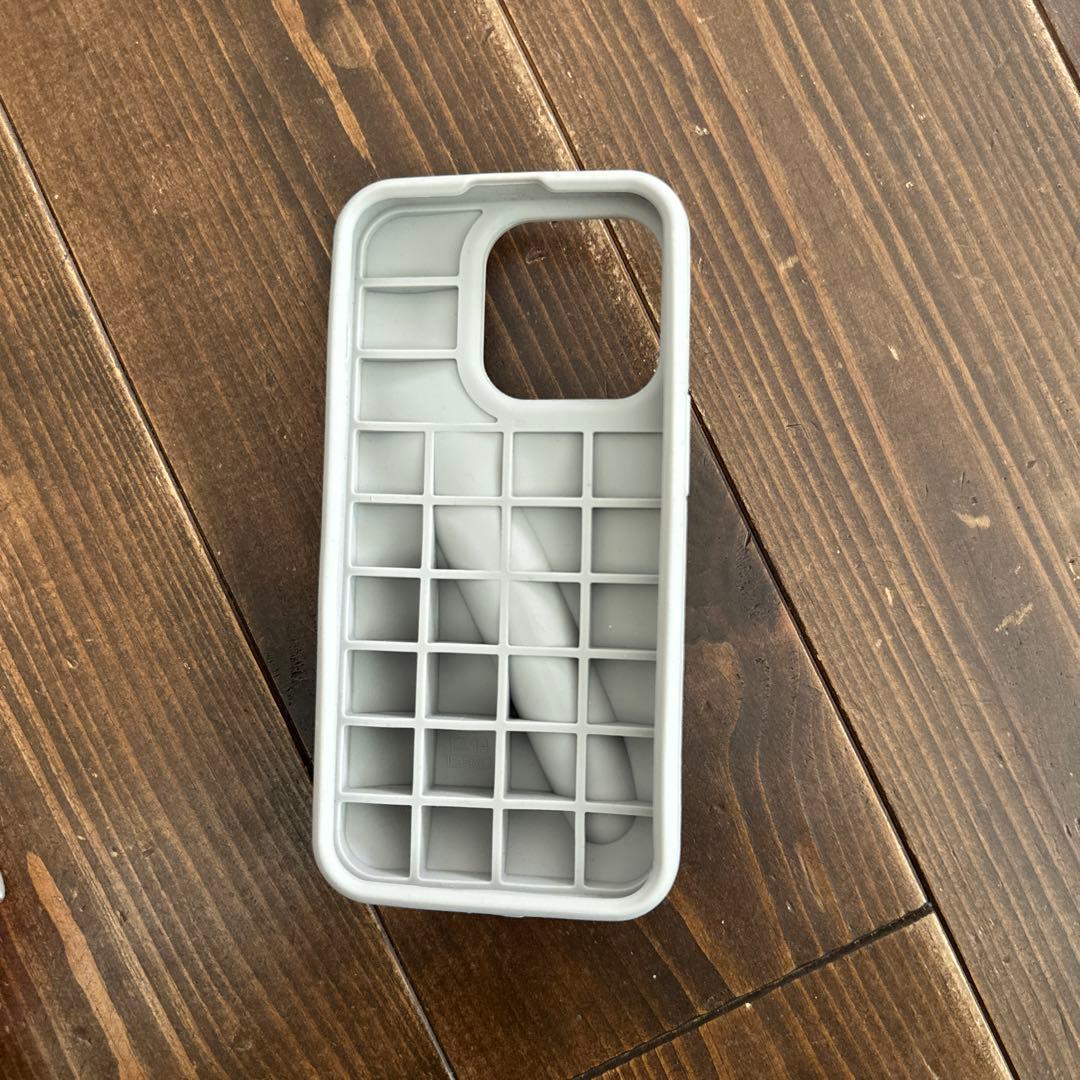 rhode グレー iPhone14proケース リップ toast