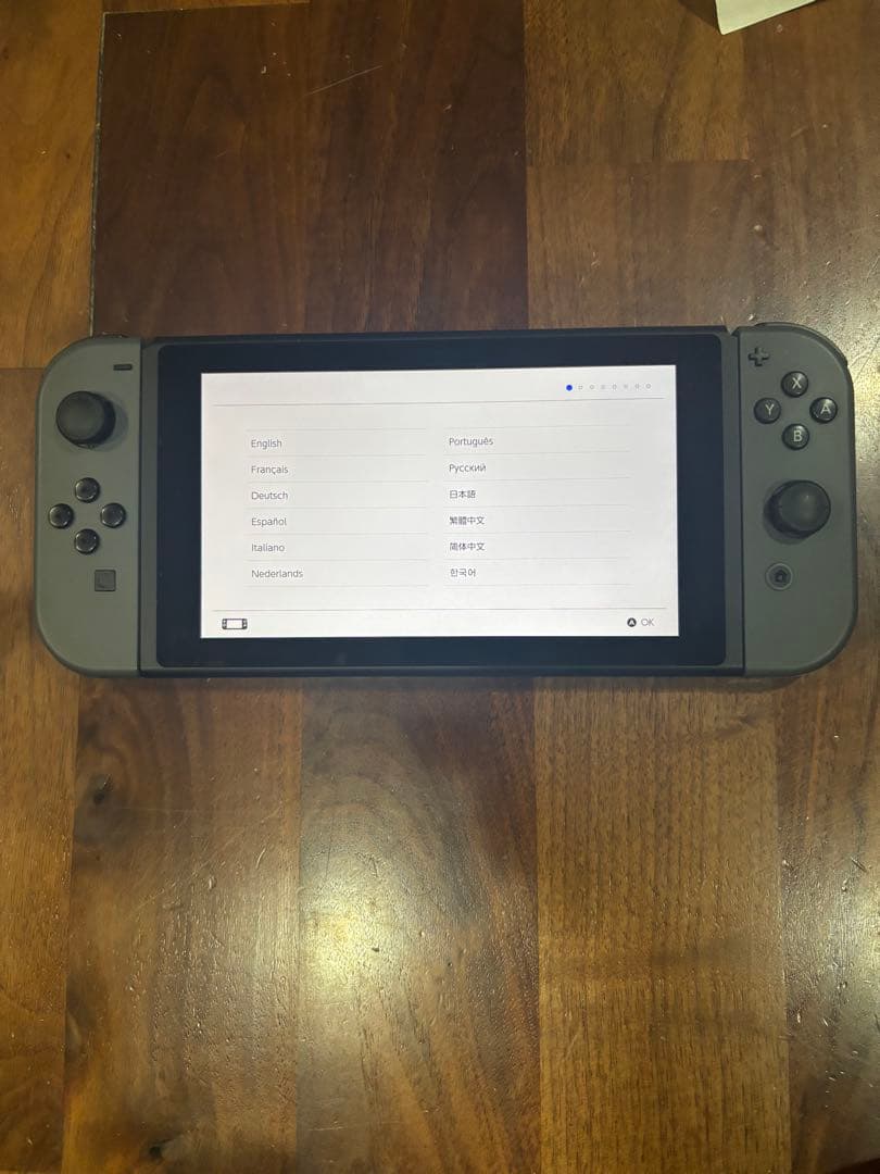 バッテリー強化版　Switch 付属品多数有り 128GB・ケース付き　状態良好